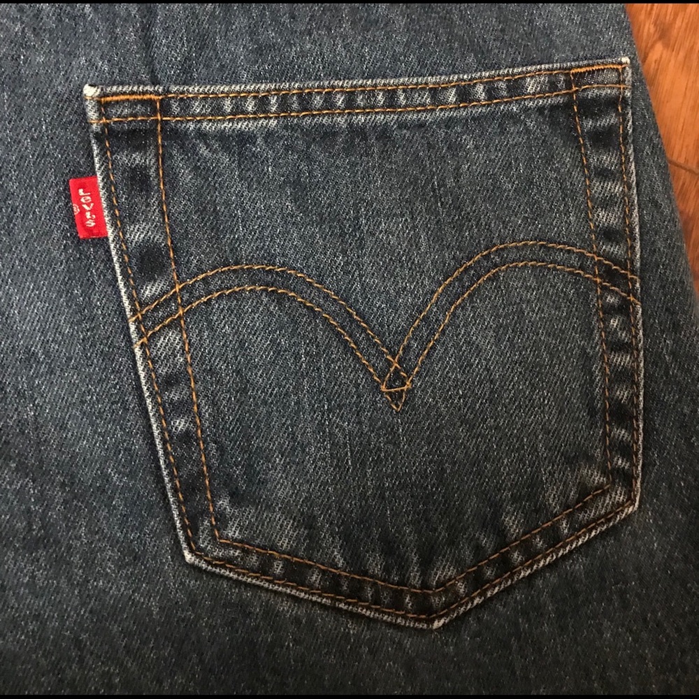 Levi’s 550 Relaxed Fit Men’s dark denim Jeans - Picture 11 of 16